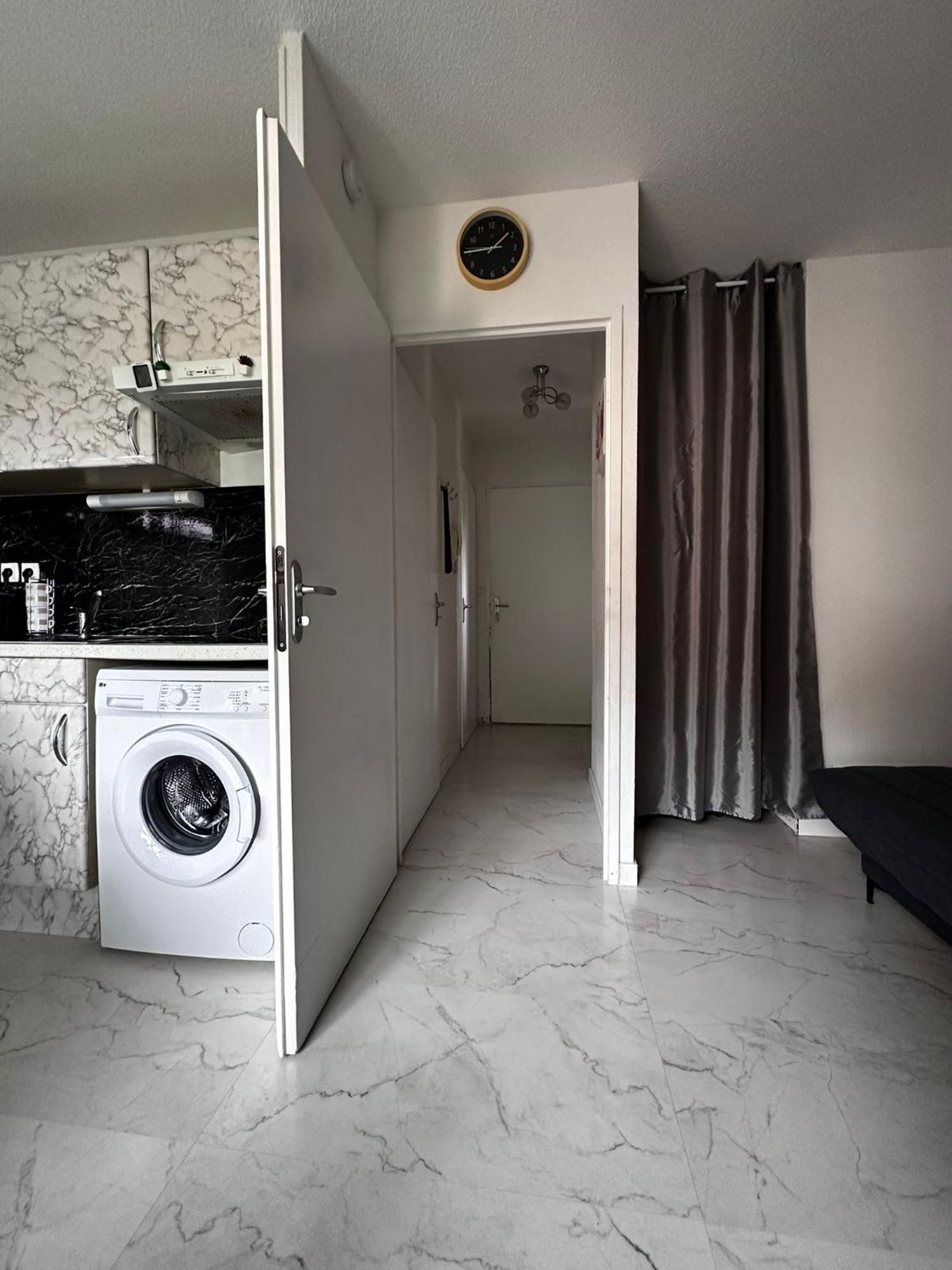 Ararat Appartement Lourdes Buitenkant foto