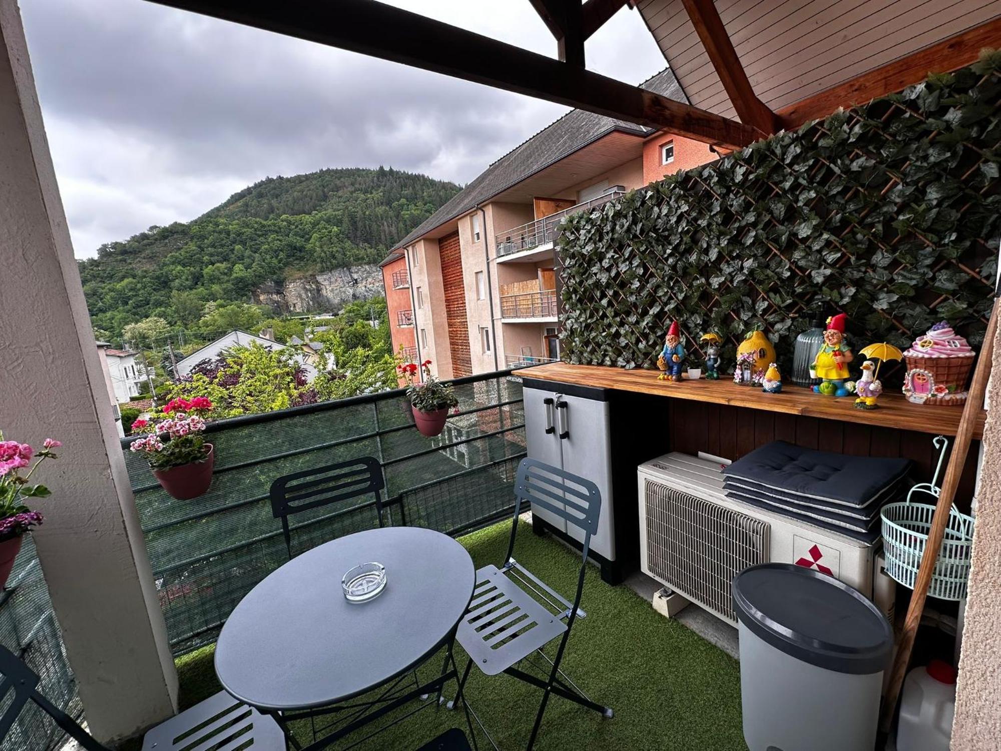 Ararat Appartement Lourdes Buitenkant foto