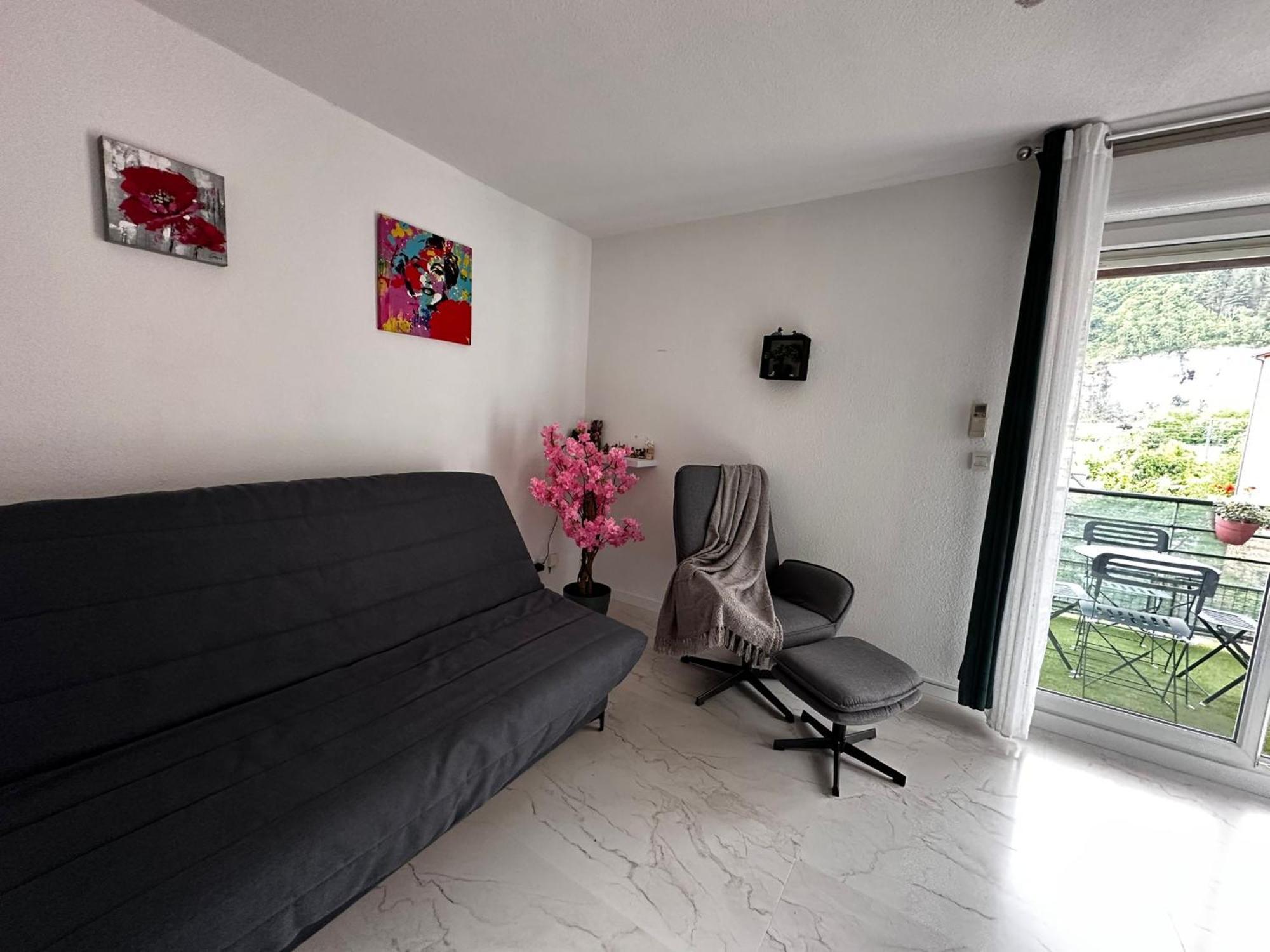 Ararat Appartement Lourdes Buitenkant foto